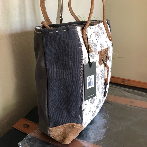 Myra Bag up cycled Canvas Tote Abstract Key C2019 - Picture 3 of 7